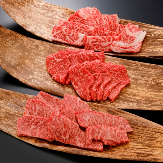 【肉の日】《宮崎県産黒毛和牛　宮崎ハーブPremium》焼肉セット(ロース・カルビ・モモ)計1kg