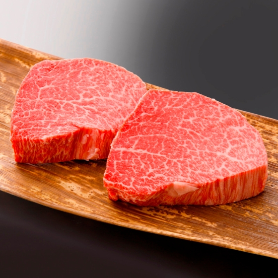 ［販売期間3/13～17］【京阪の精肉5周年】《国産黒毛和牛》シャトーブリアン1枚150ｇ×2