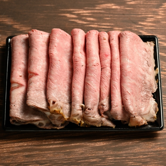 【店内厨房自家製】《国産黒毛和牛》　ローストビーフ（ロース）　500ｇ