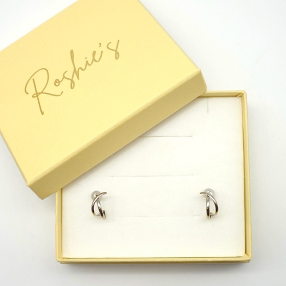 14k ダイヤモンド クロス フープピアス Pt クロスフープピアス - 京阪百貨店オンラインストア