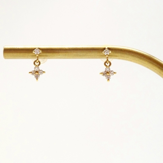 K18 ダイヤモンドピアス