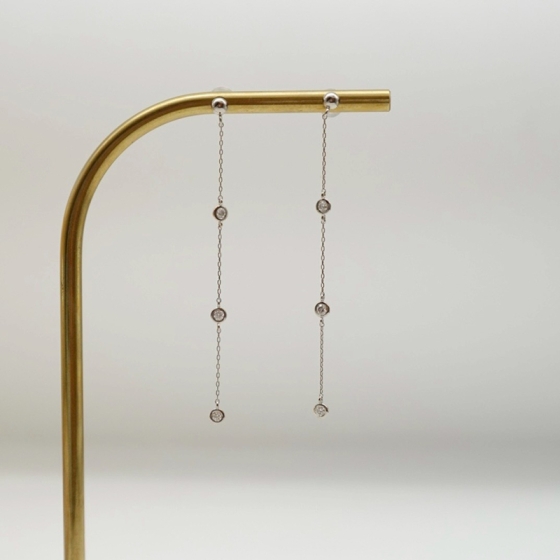 Pt ダイヤモンドチェーンピアス