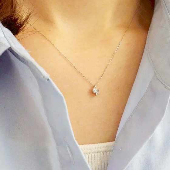 専用JQ251★高級 大粒ダイヤモンド0.7ct プラチナ ペンダントヘッド 専用JQ251☆高級 大粒ダイヤモンド0.7ct プラチナ ペンダントヘッド