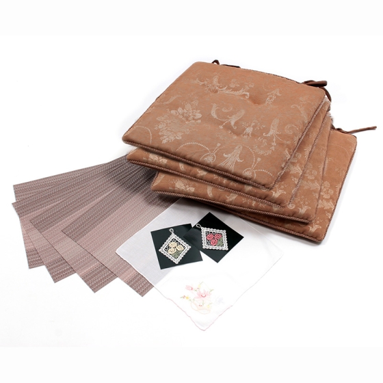 ファブリックセットとレースの福袋