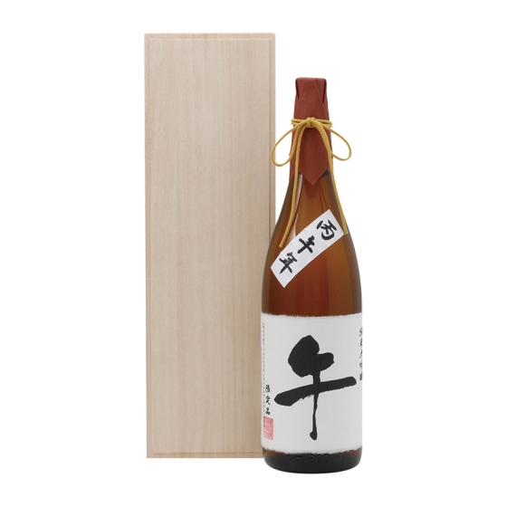 富山 皇国晴酒造 幻の瀧 純米大吟醸 干支ラベル「午」