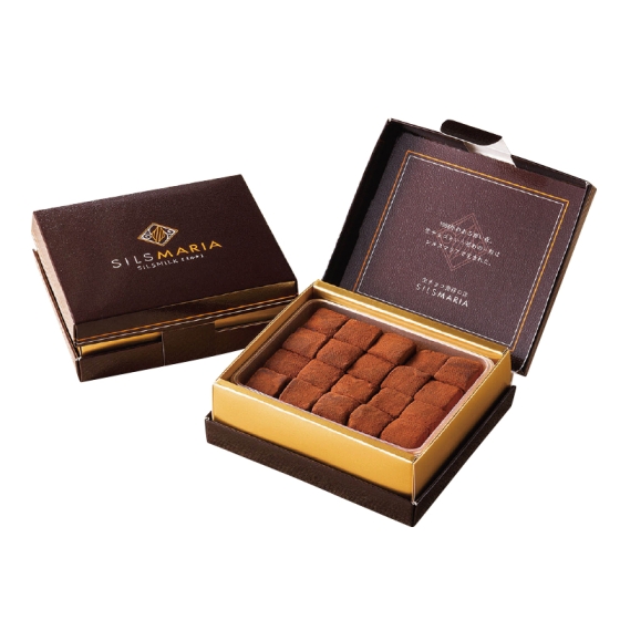 公園通りの石畳　シルスミルク